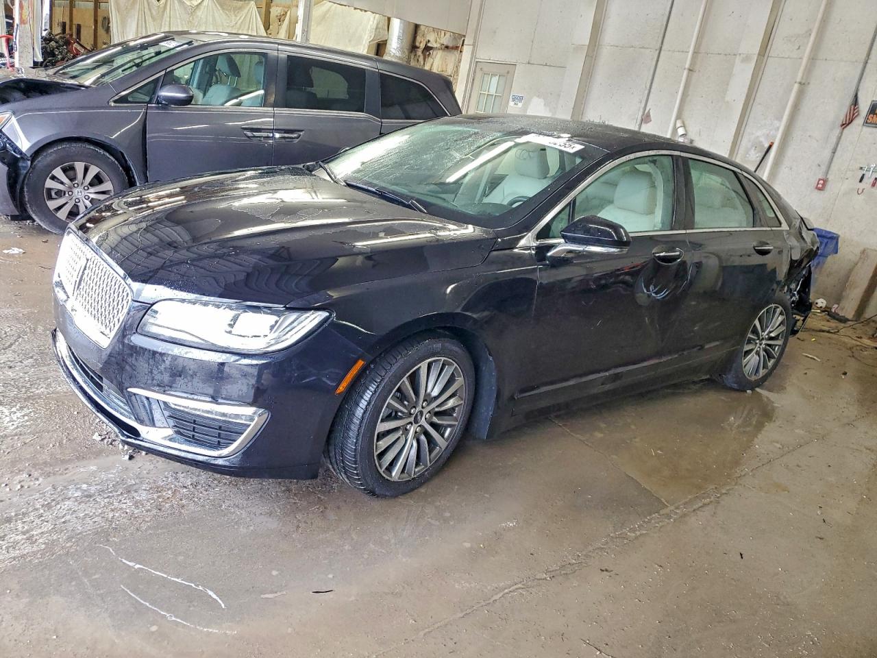 LINCOLN MKZ