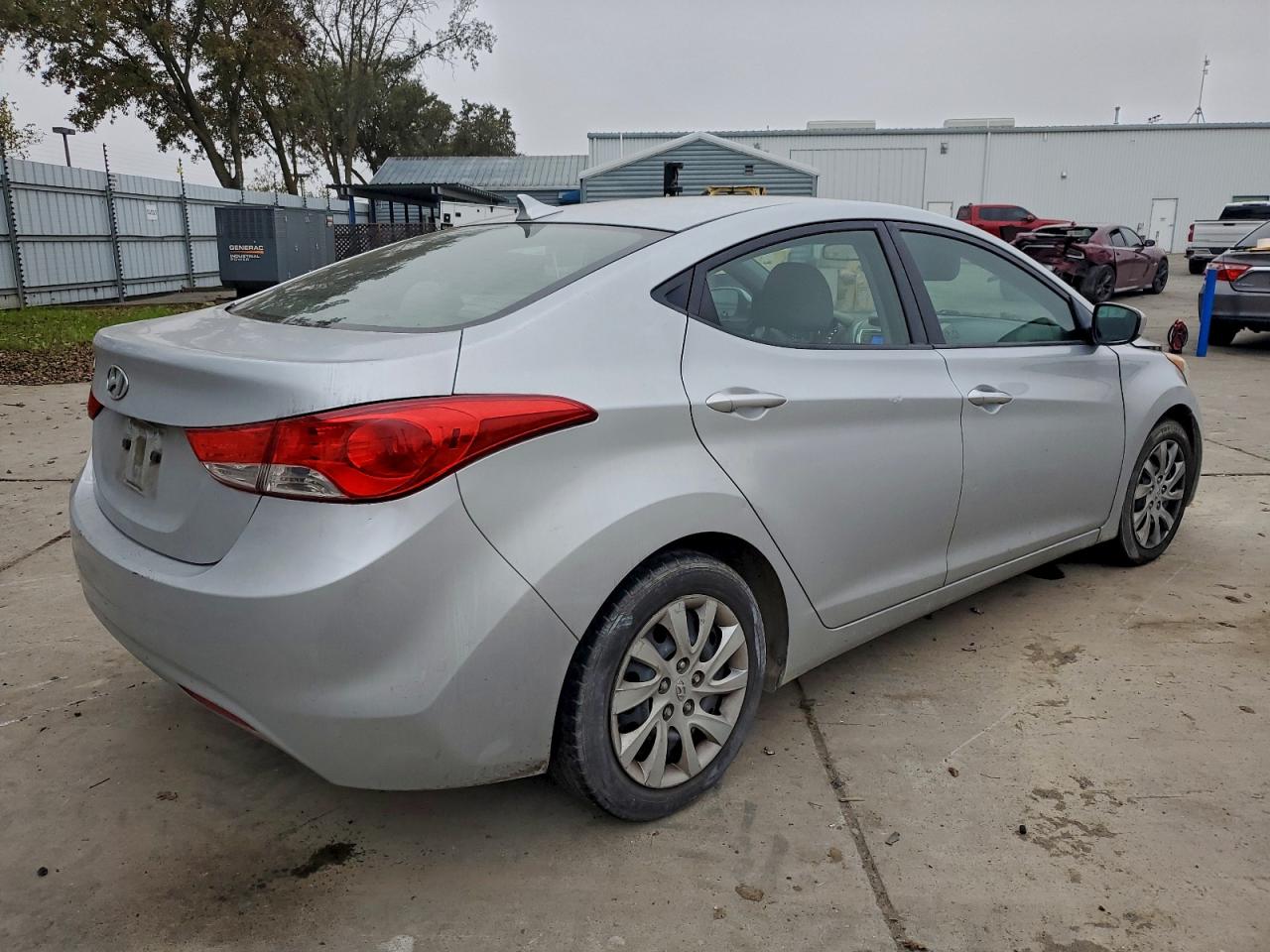 HYUNDAI ELANTRA GLS