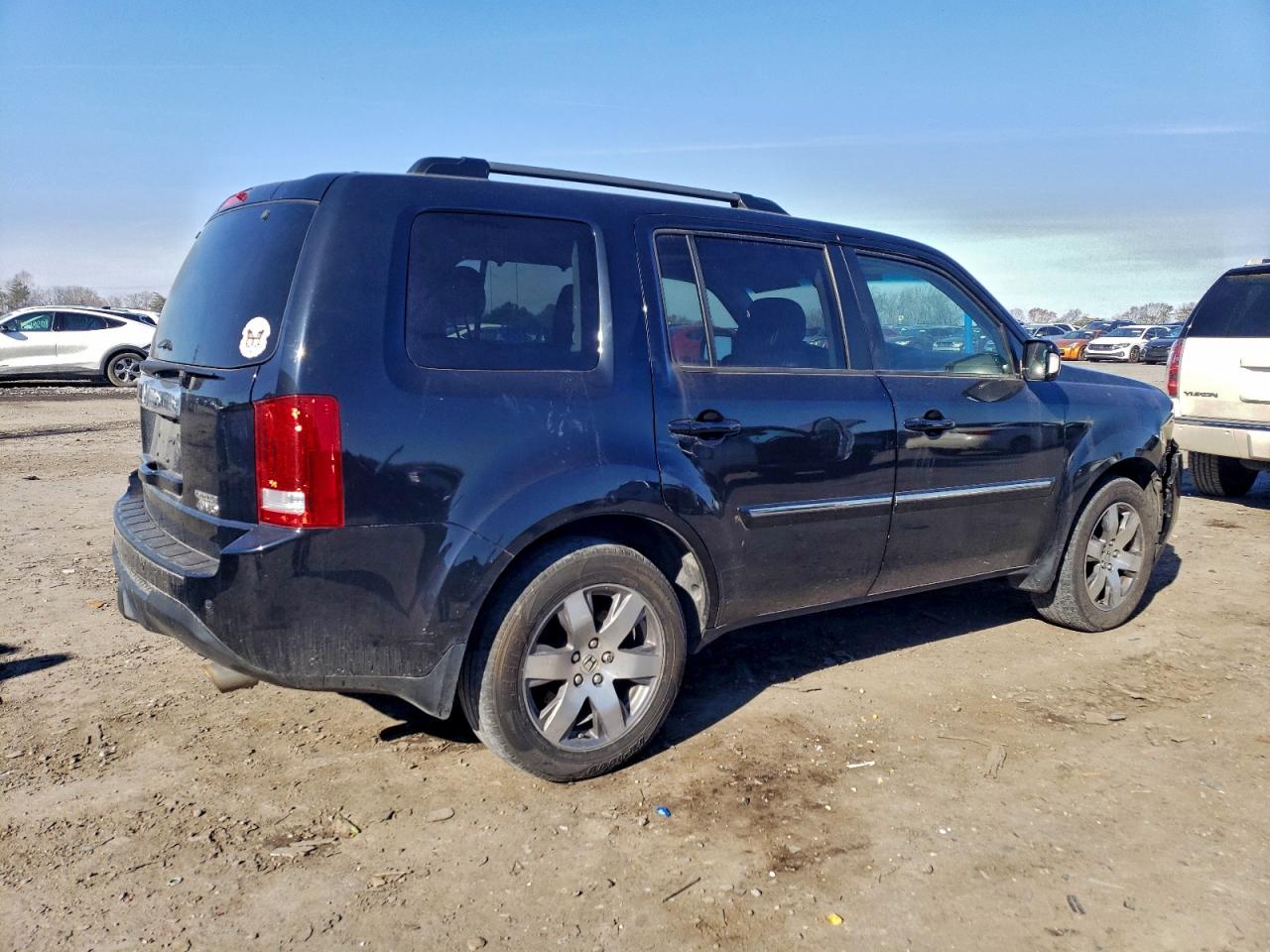 Lot #3317813126 2015 HONDA PILOT TOUR