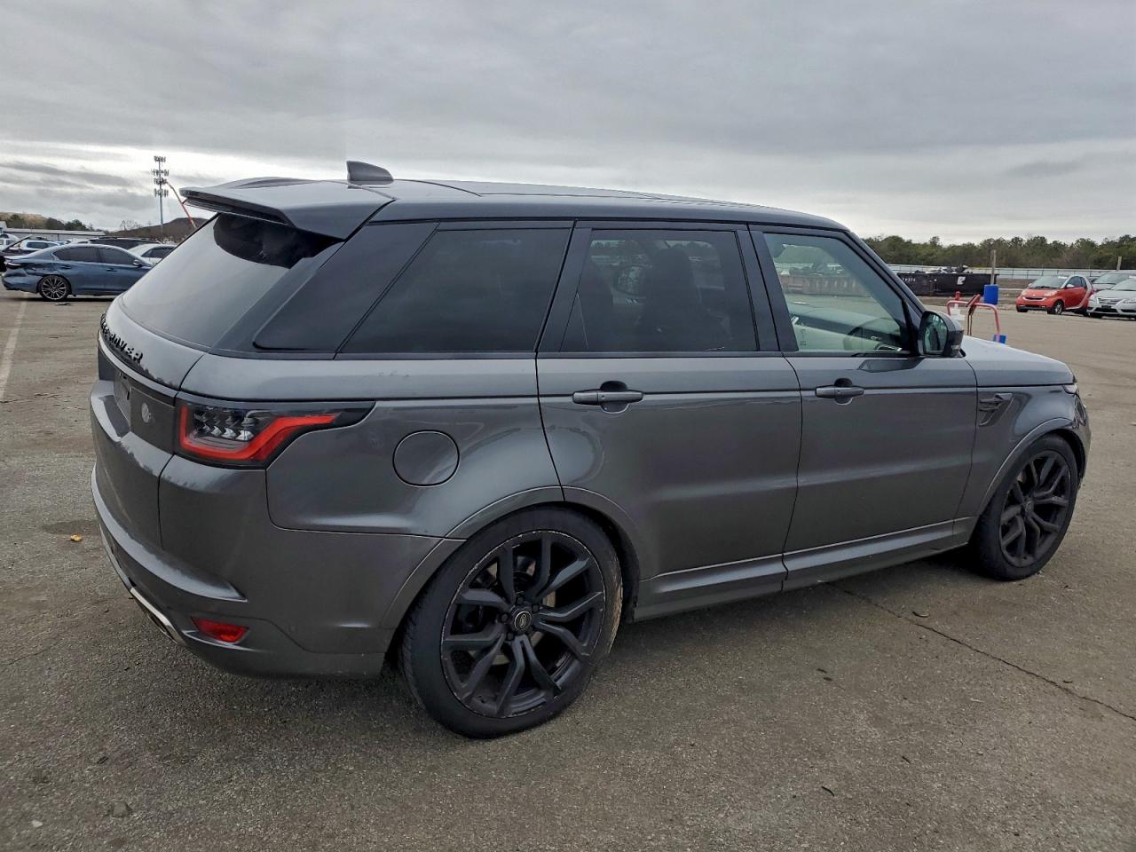 LAND ROVER RANGE ROVER SVR