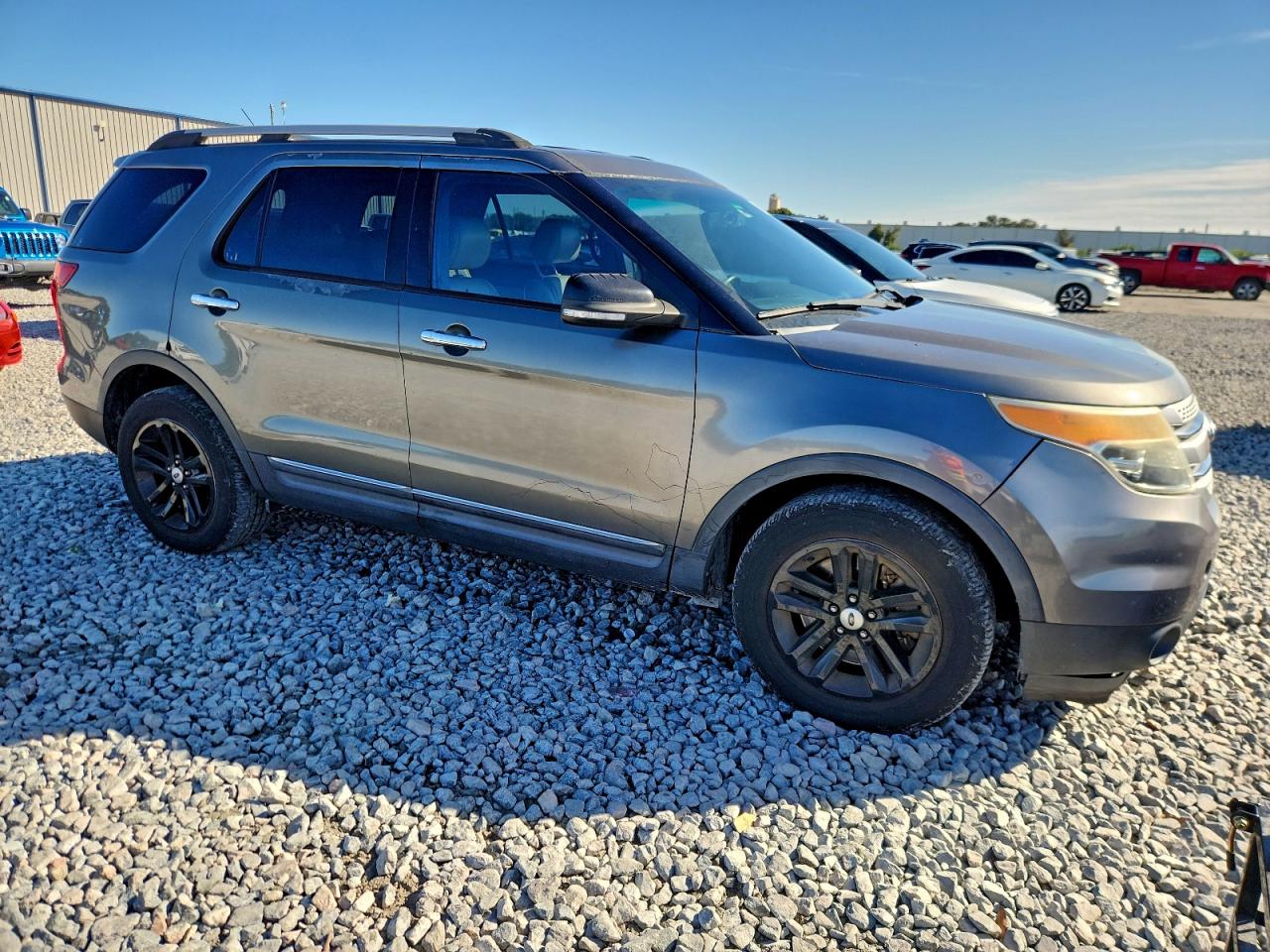 FORD EXPLORER XLT