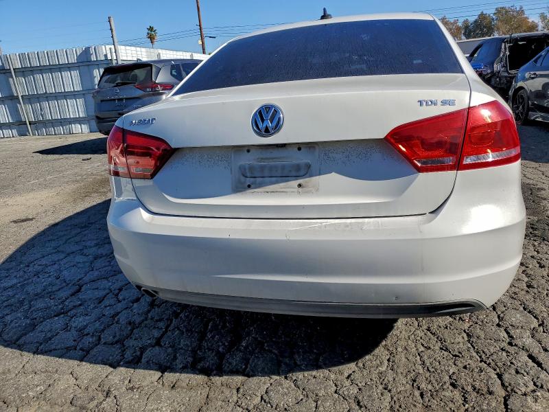2014 VOLKSWAGEN PASSAT SE #3304023639