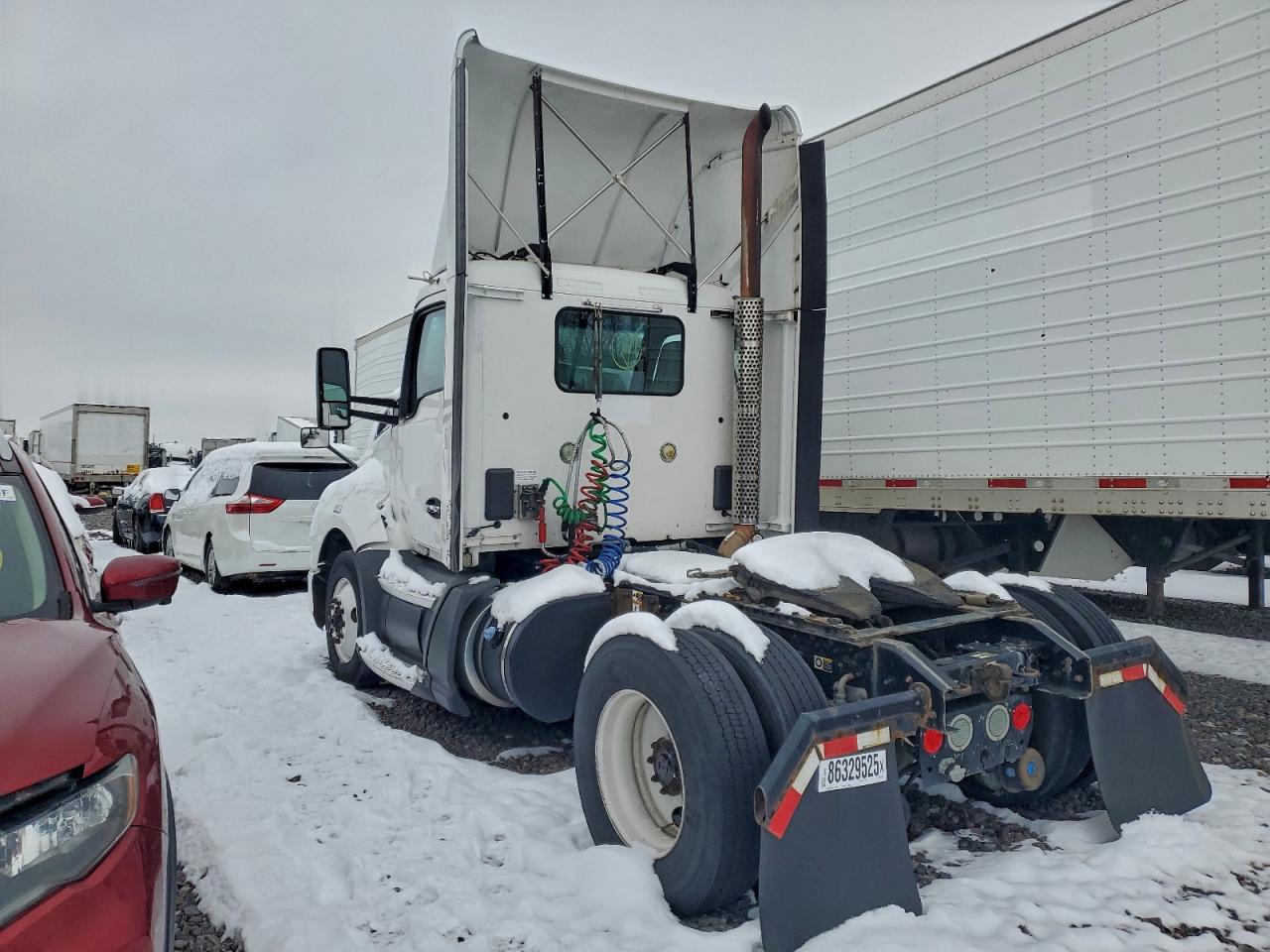 Lot #3312684159 2016 KENWORTH CONSTRUCTI