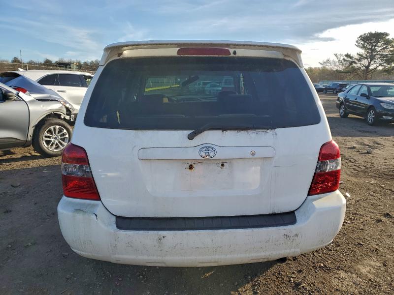 2004 TOYOTA HIGHLANDER #3309507600