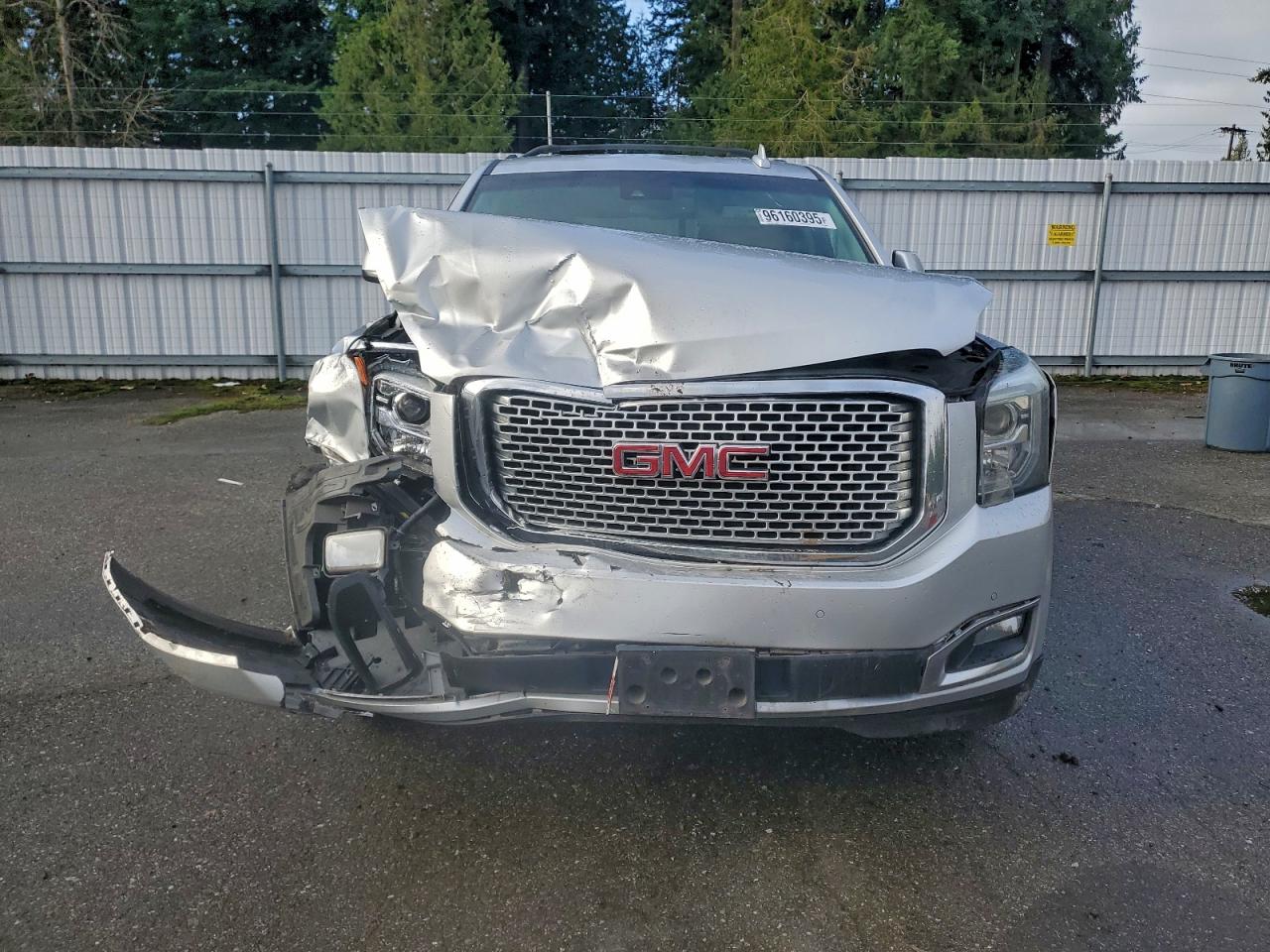 Lot #3317061041 2016 GMC YUKON DENA