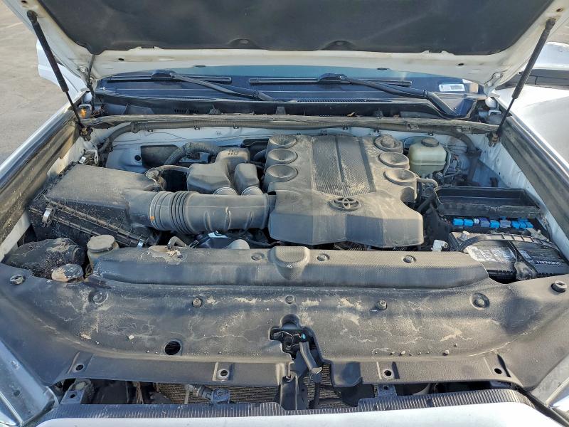 2018 TOYOTA 4RUNNER SR #3309385980