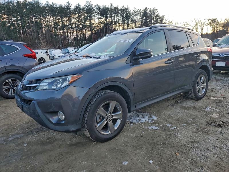 2015 TOYOTA RAV4 XLE #3315747347