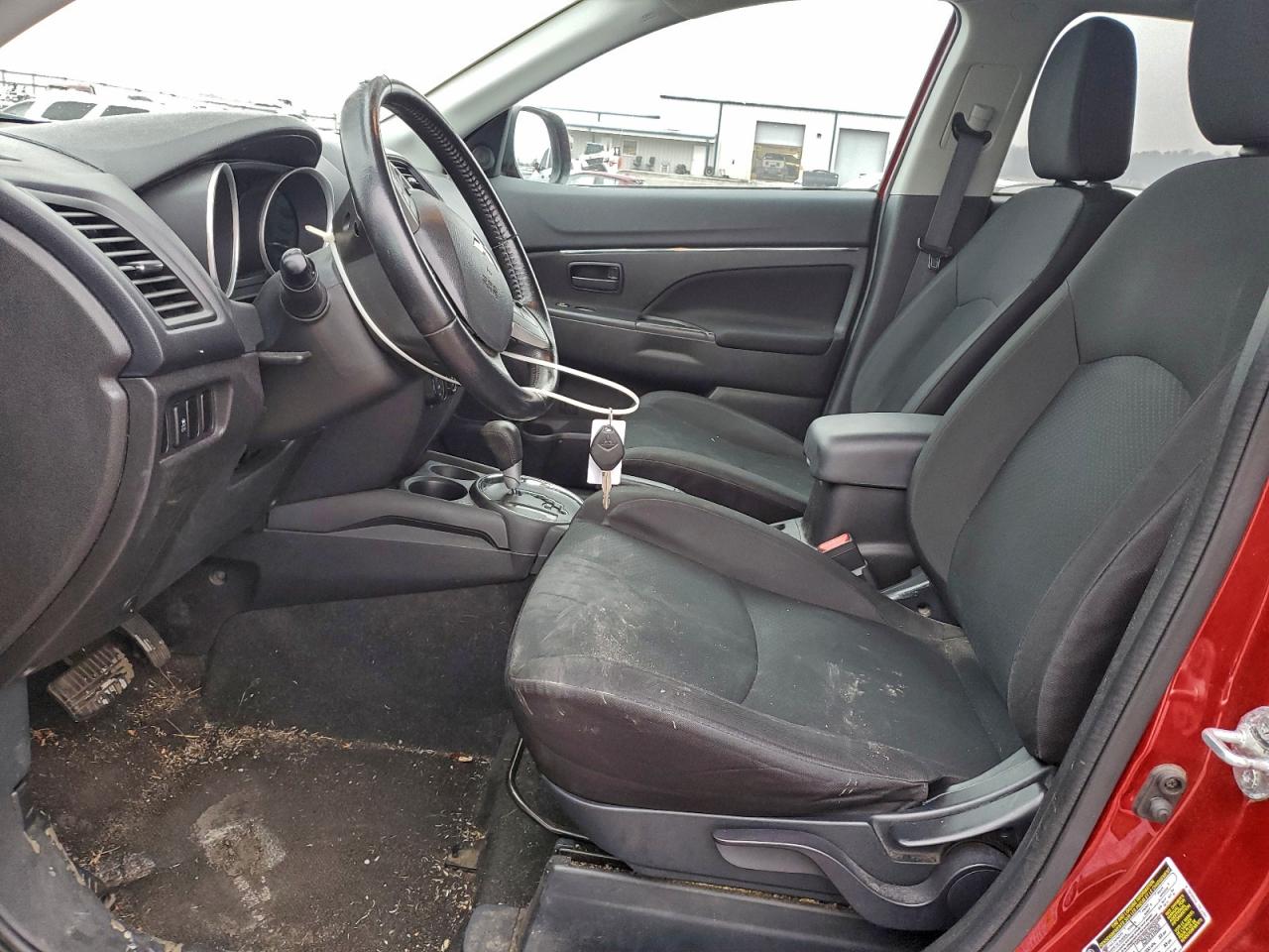 MITSUBISHI OUTLANDER ES