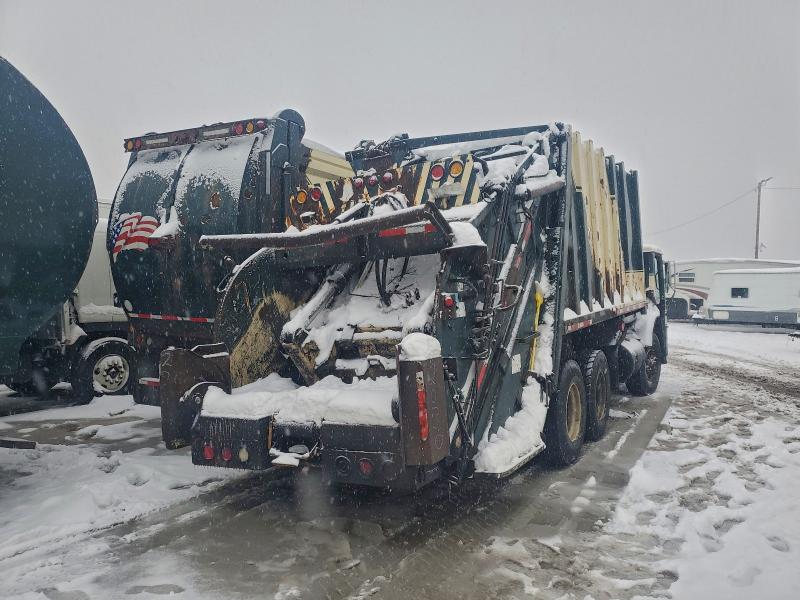 2004 MACK 600 LE600 #3304527441