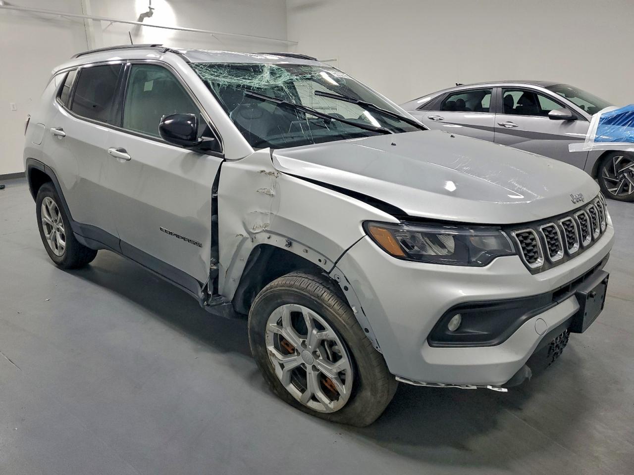 Lot #3310610290 2024 JEEP COMPASS LA