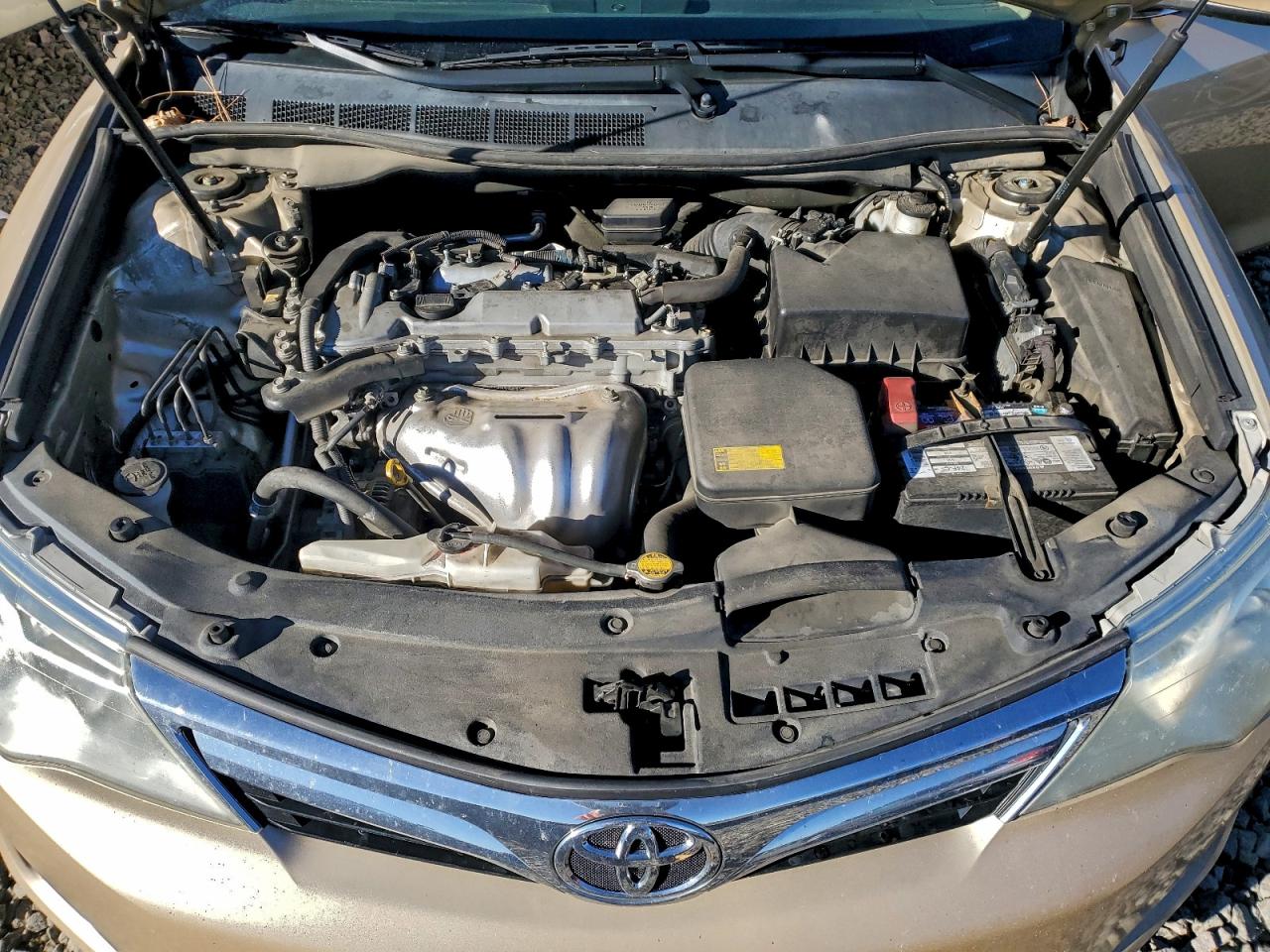 TOYOTA CAMRY BASE