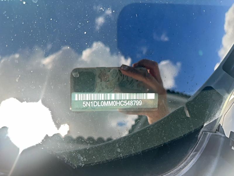 2017 INFINITI QX60 #3302704018