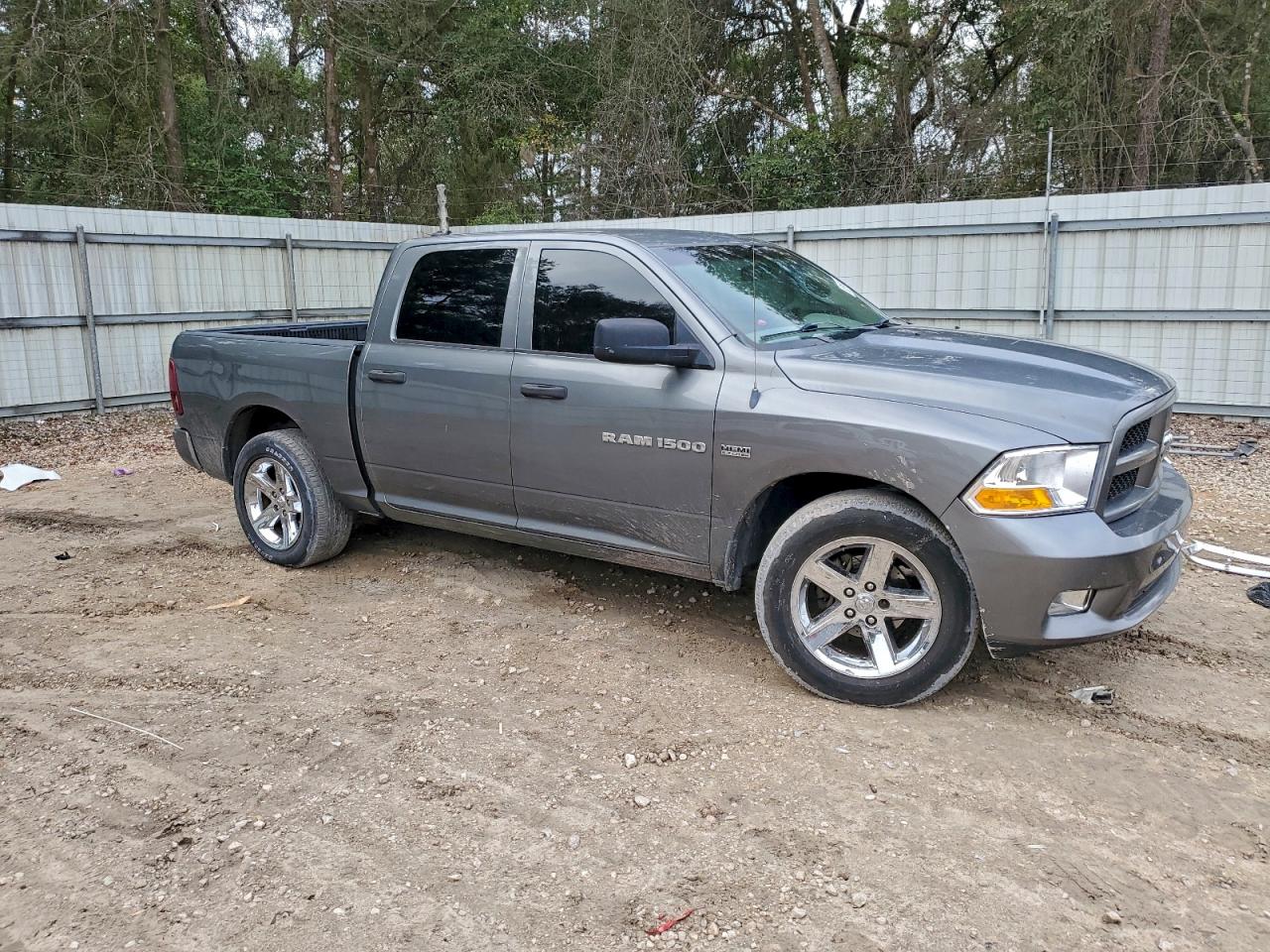 DODGE RAM 1500 ST