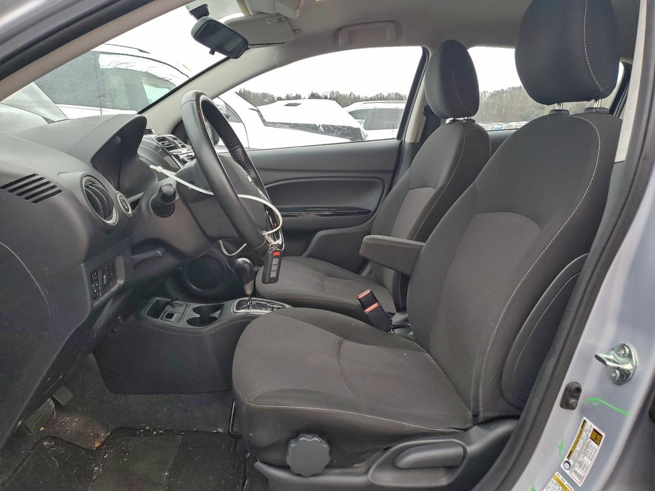 MITSUBISHI MIRAGE SE