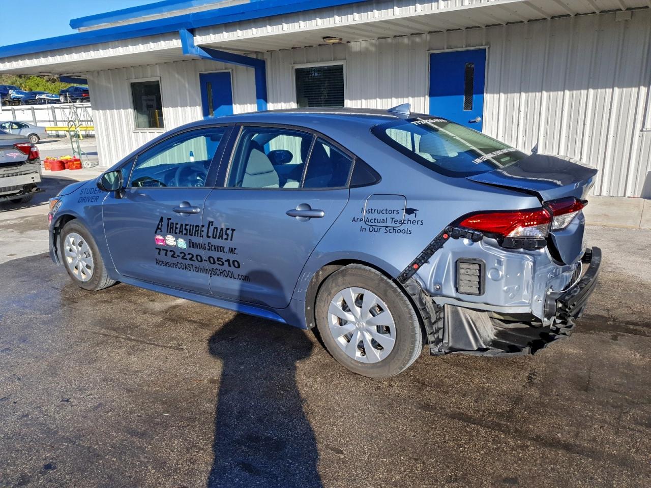 Lot #3302843912 2020 TOYOTA COROLLA L