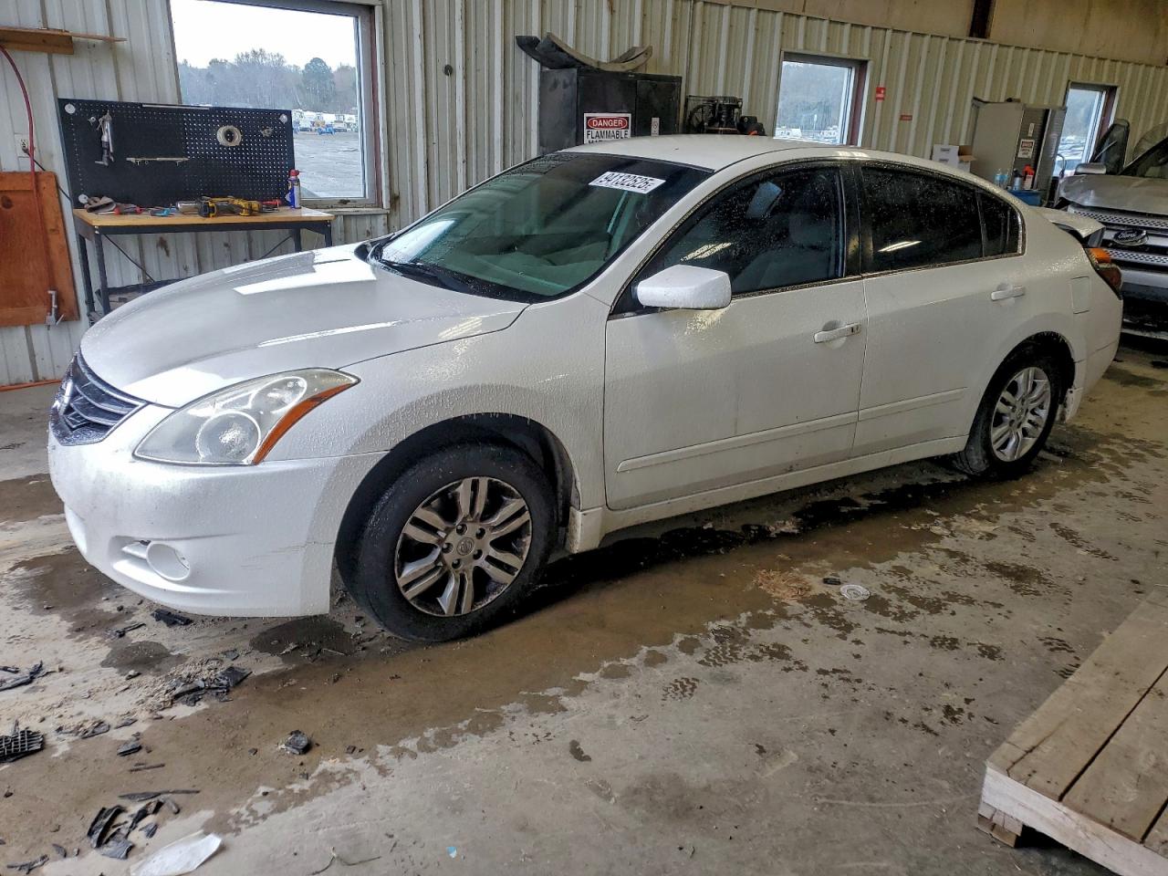 NISSAN ALTIMA BASE