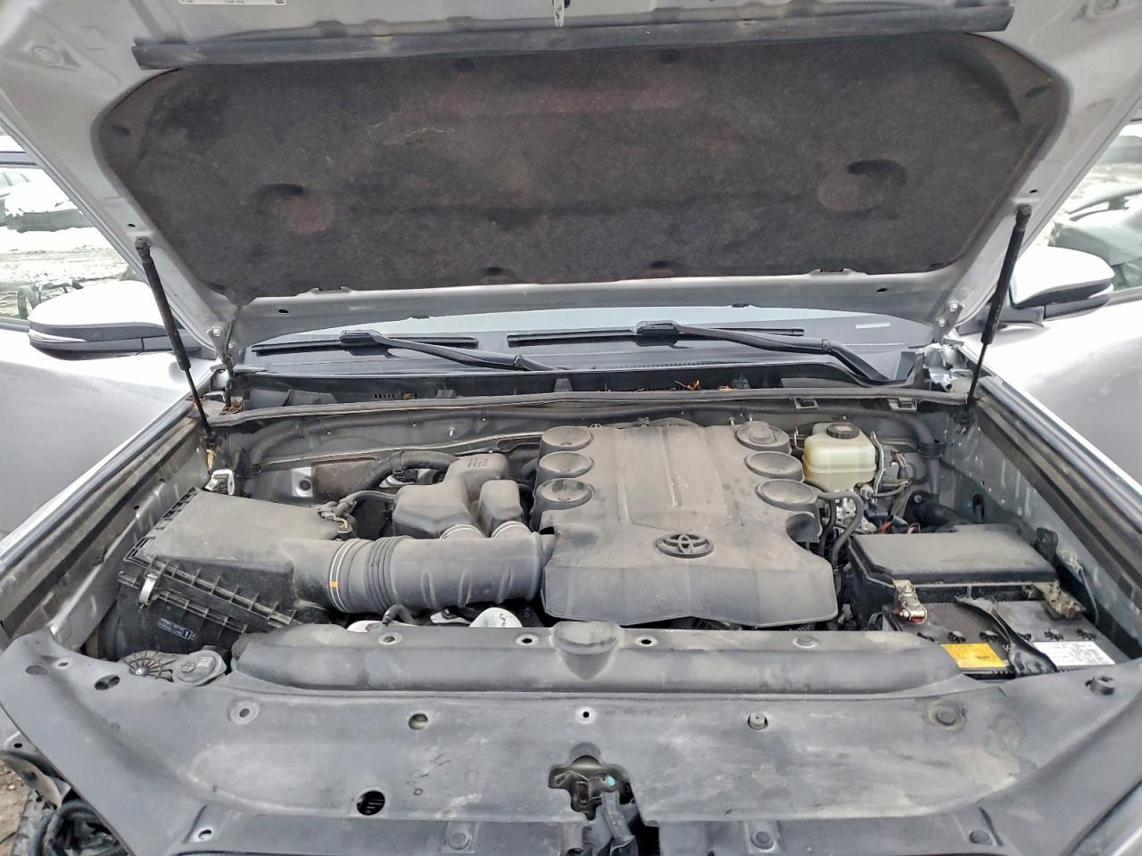 TOYOTA 4RUNNER SR5/SR5 PREMIUM