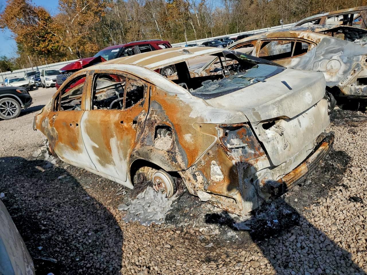 Lot #3317945953 2021 NISSAN VERSA SV