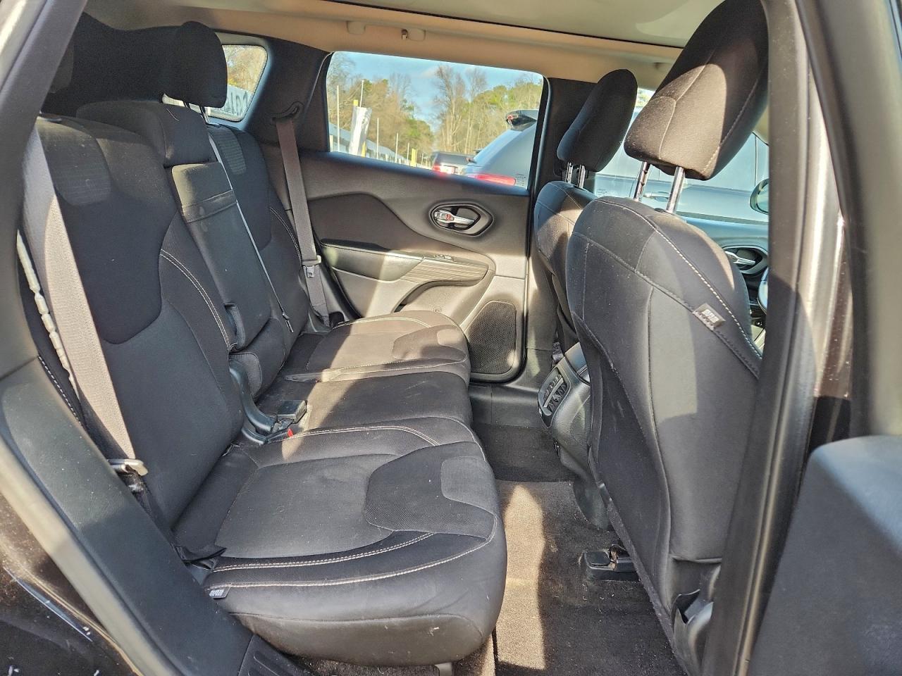 JEEP GRAND CHEROKEE LATITUDE