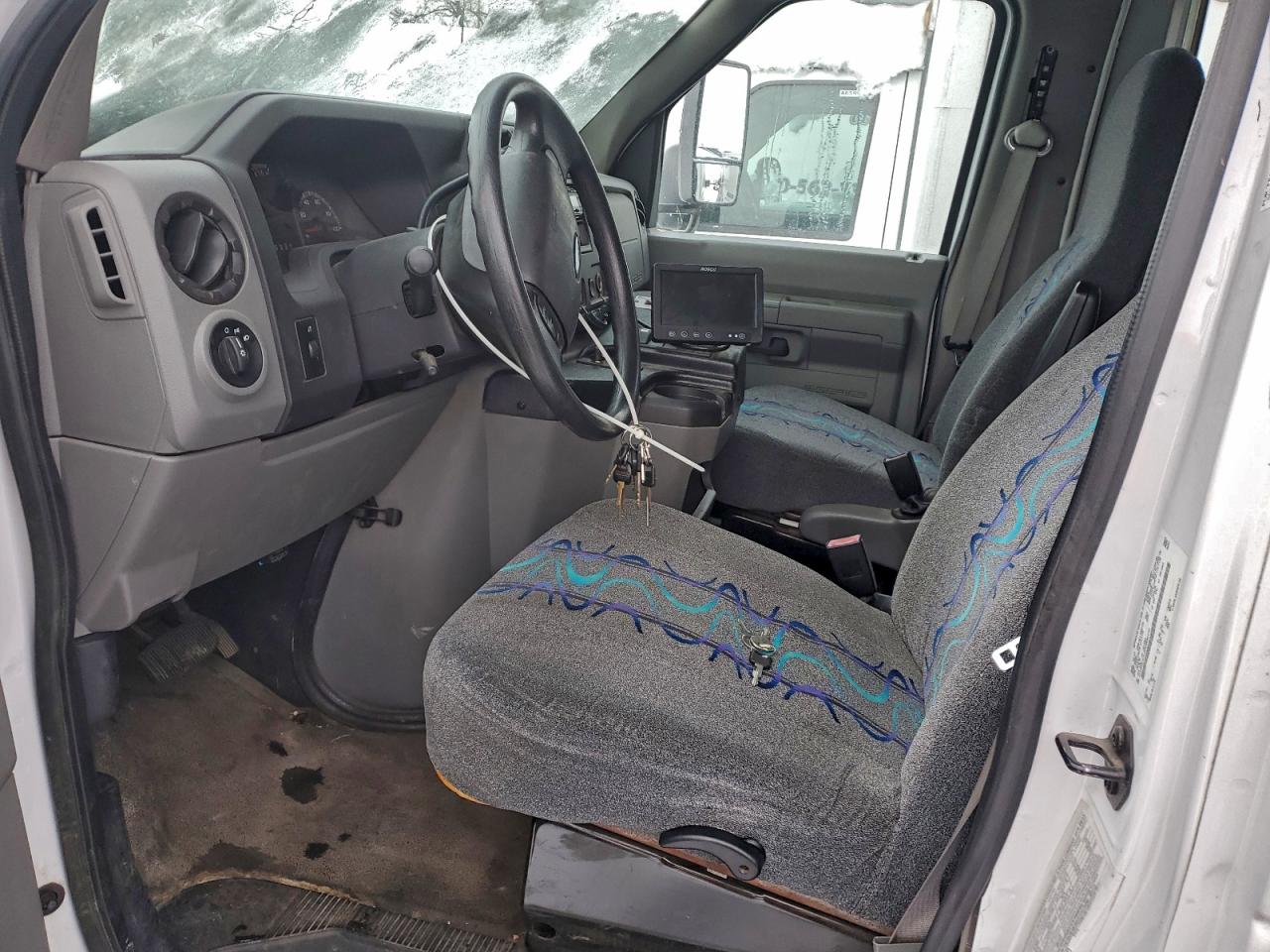 FORD ECONOLINE E350 SUPER DUTY CUTAWAY VAN