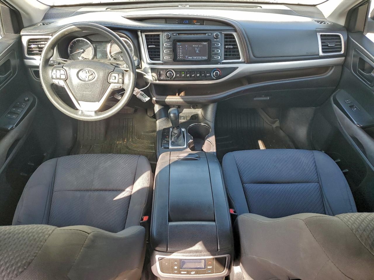 TOYOTA HIGHLANDER LE