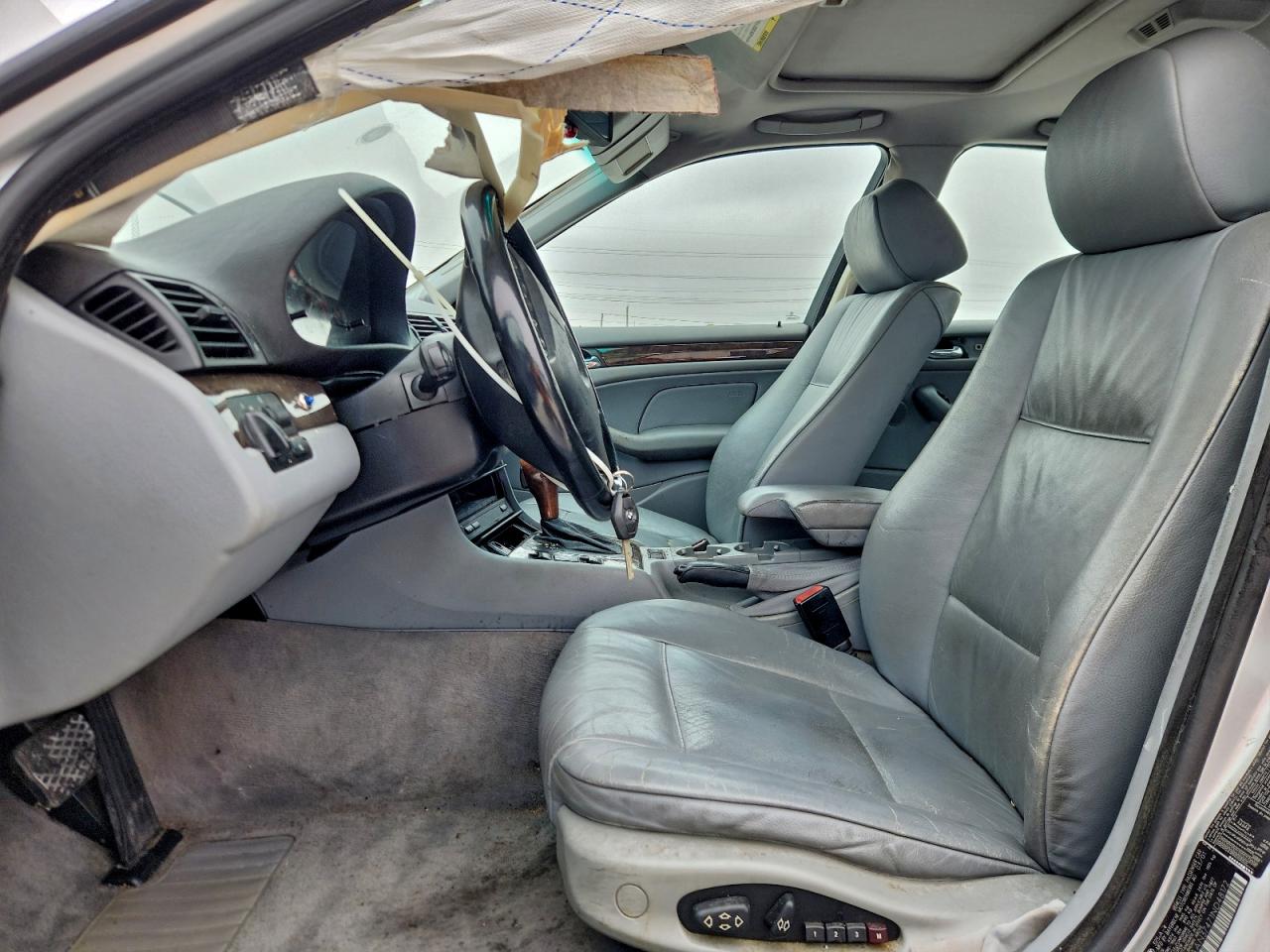 Lot #3318098379 2001 BMW 325 I