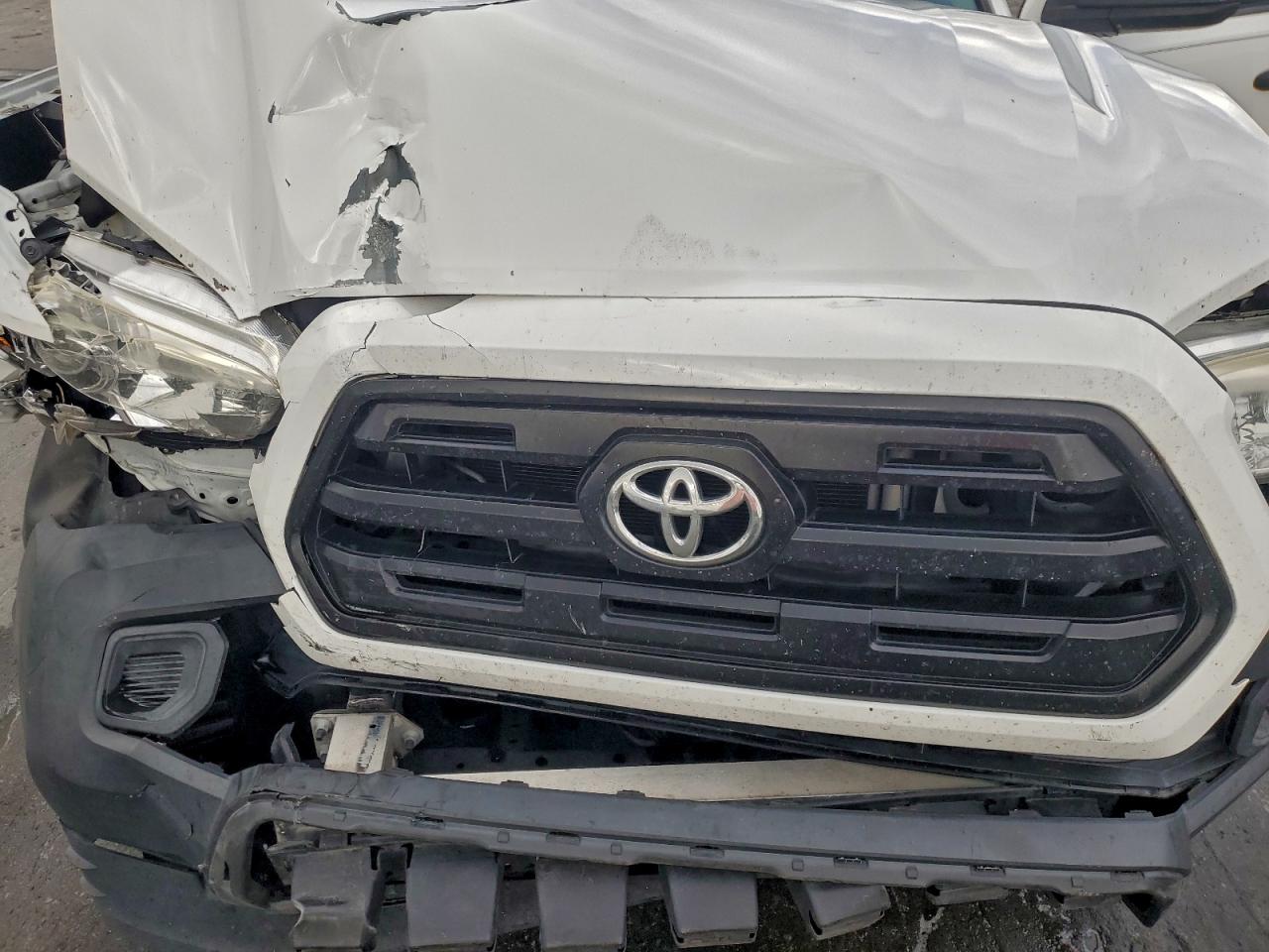 TOYOTA TACOMA ACCESS CAB