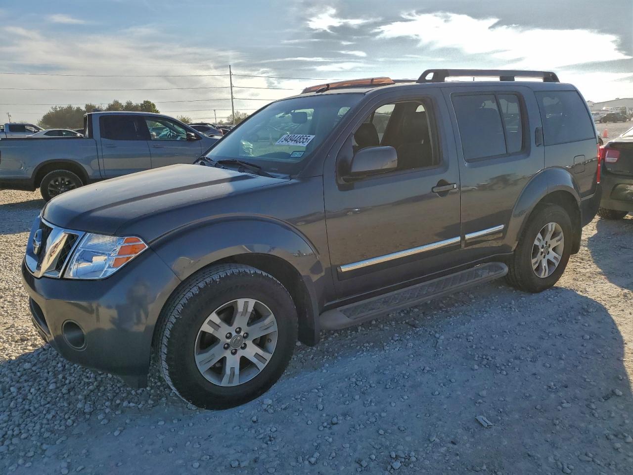 NISSAN PATHFINDER S
