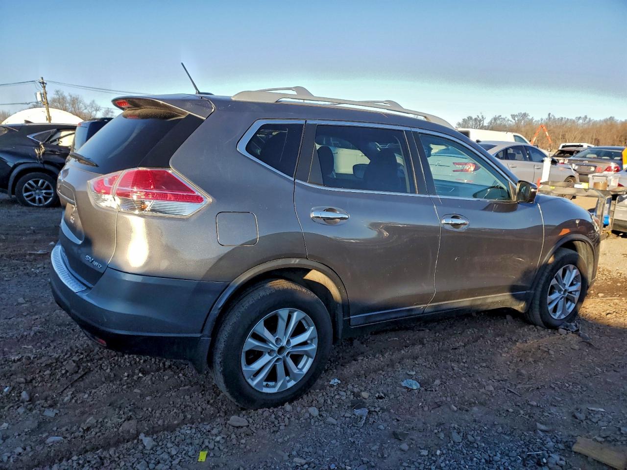 Lot #3318925939 2015 NISSAN ROGUE S