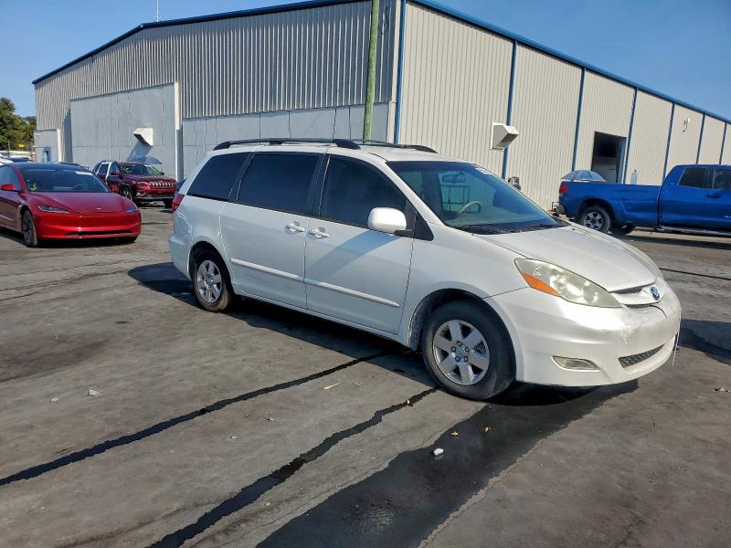 2006 TOYOTA SIENNA XLE #3304760936