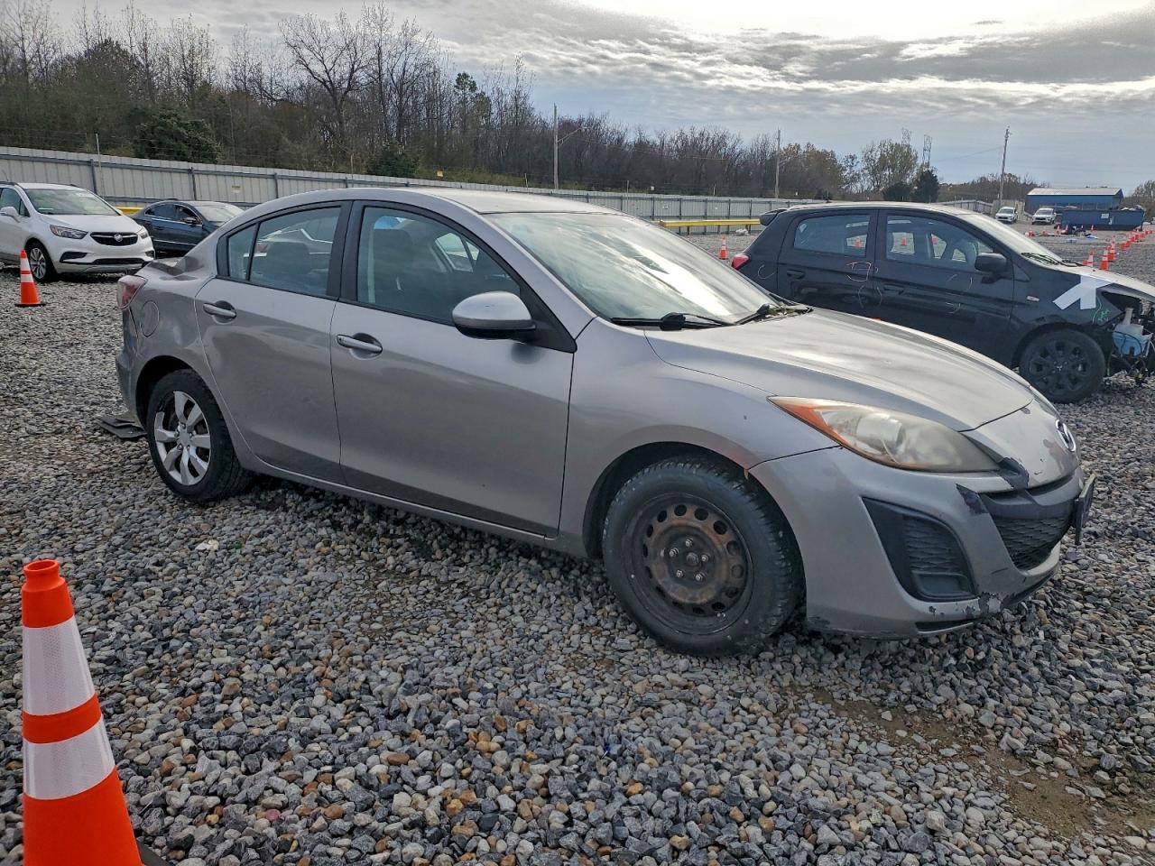 MAZDA 3 I