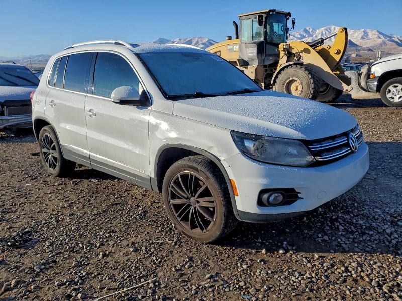 2016 VOLKSWAGEN TIGUAN S #3302003164