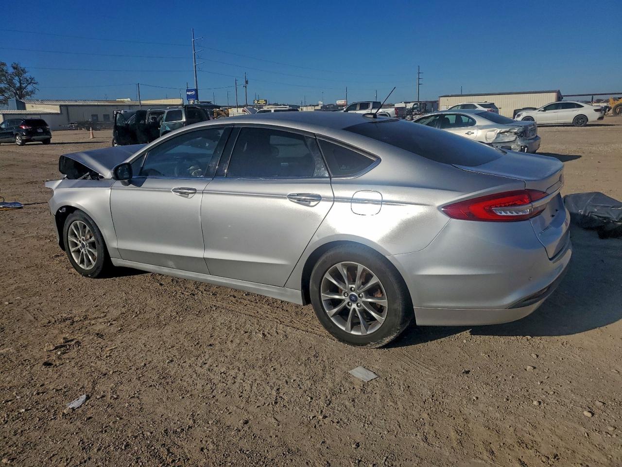 Lot #3318142408 2017 FORD FUSION SE