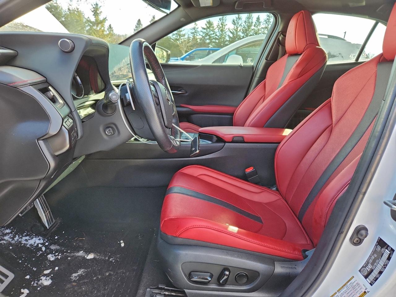 LEXUS UX 250H PREMIUM