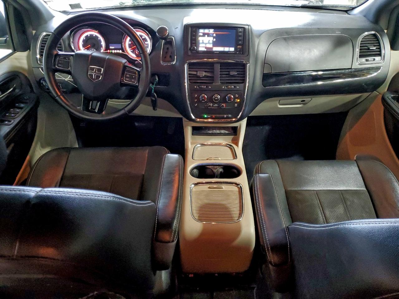 Lot #3318993381 2019 DODGE GRAND CARA