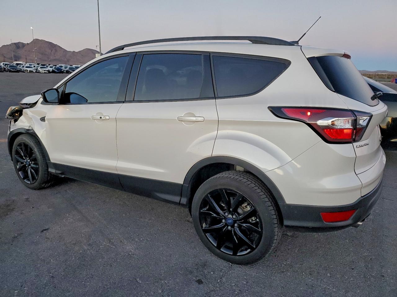 FORD ESCAPE TITANIUM
