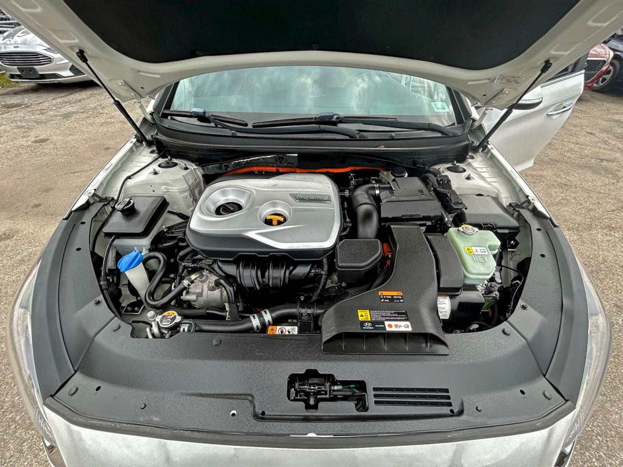 HYUNDAI SONATA PLUG-IN HYBRID