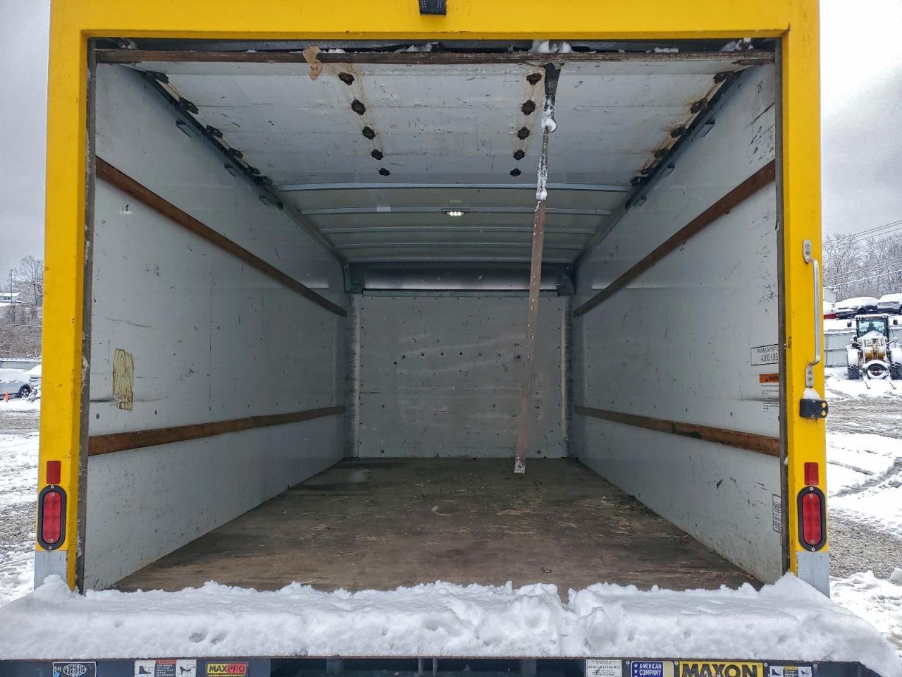 GMC SAVANA CUTAWAY G3500