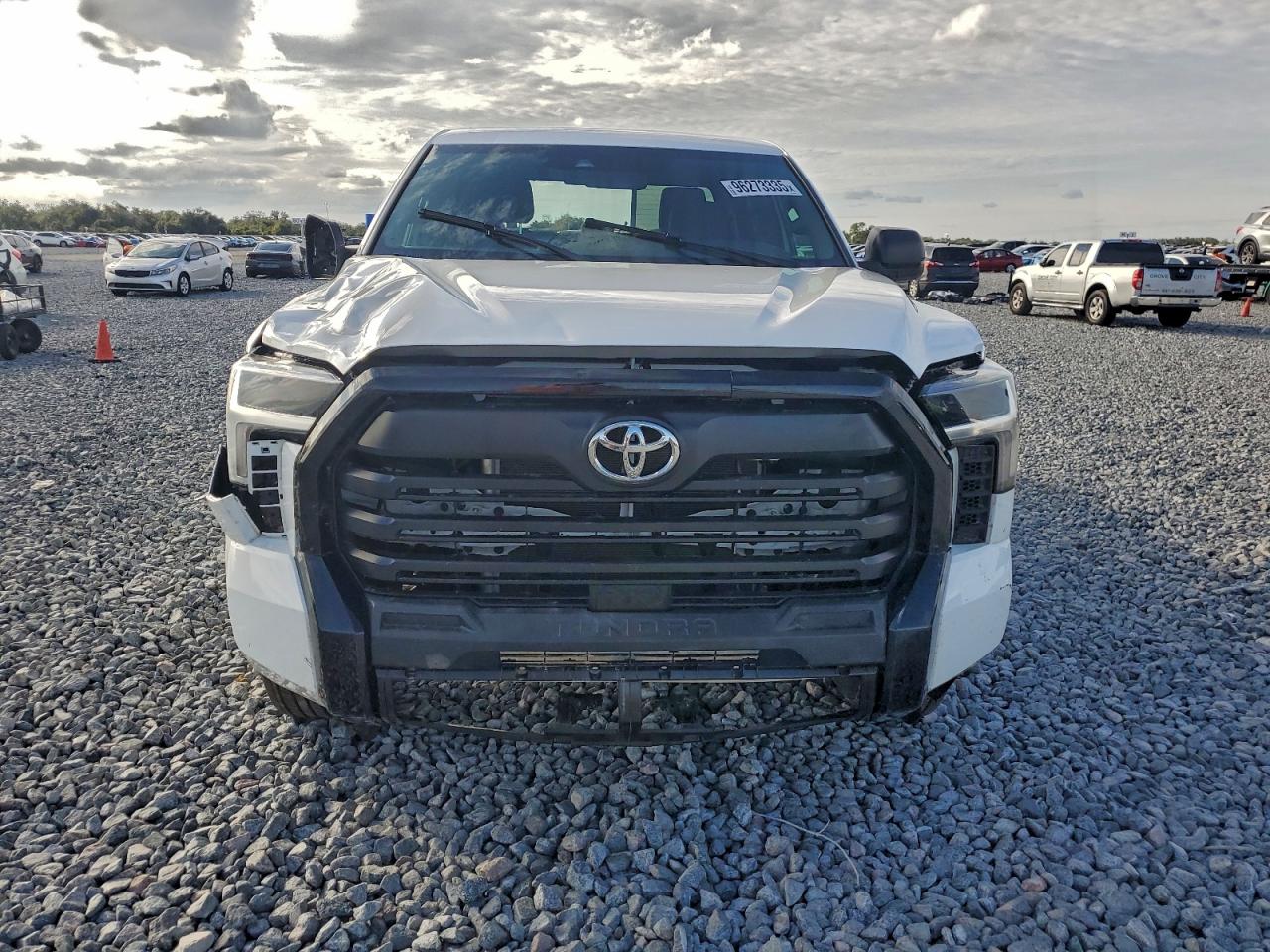 TOYOTA TUNDRA DOUBLE CAB SR
