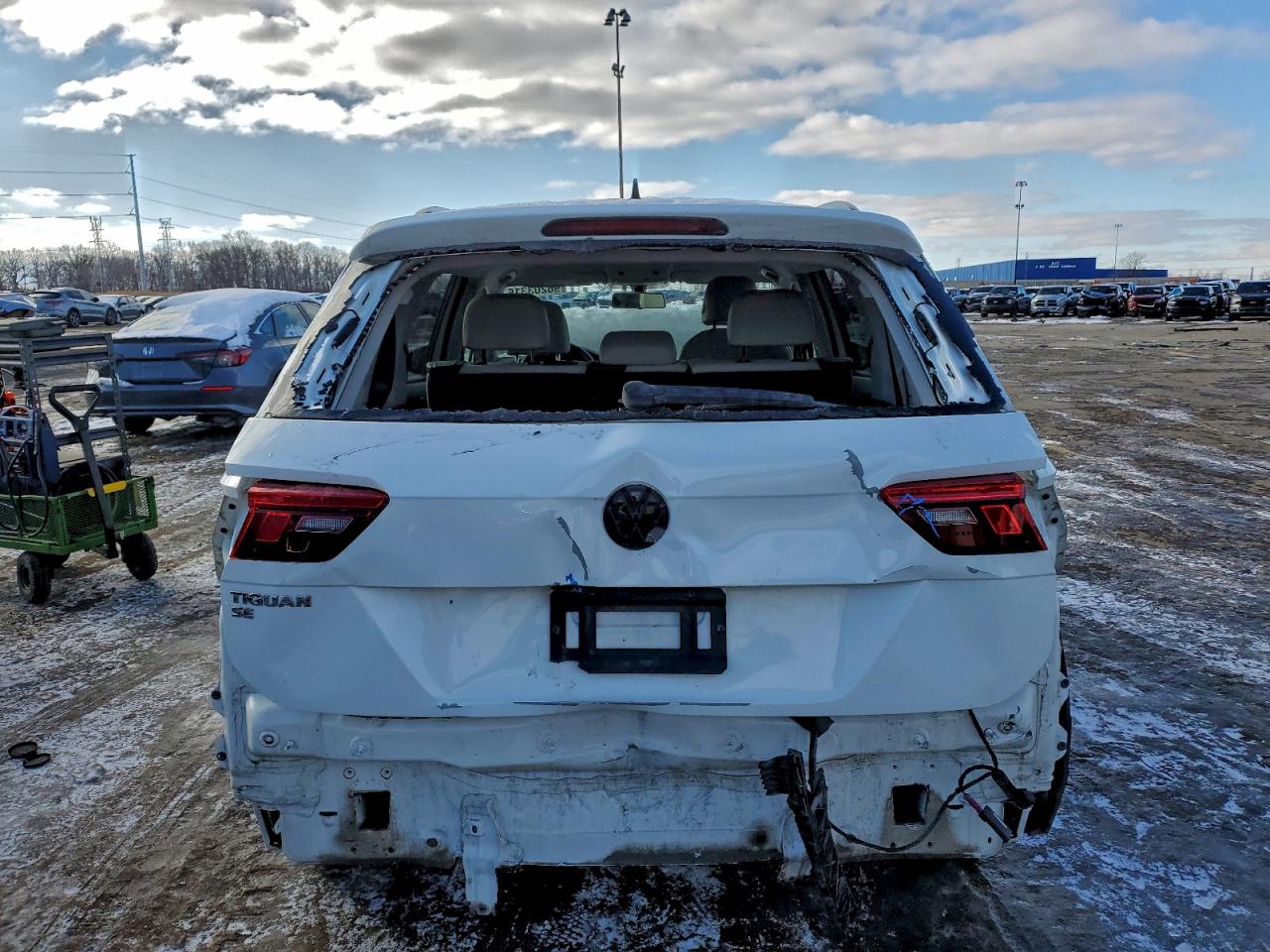 VOLKSWAGEN TIGUAN SE