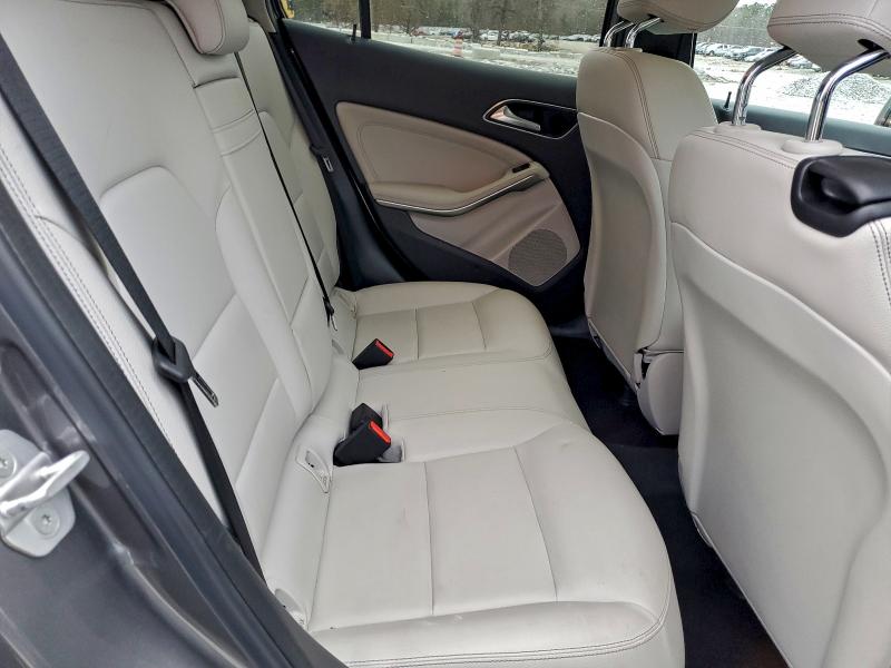 2016 MERCEDES-BENZ GLA 250 4M #3302855914