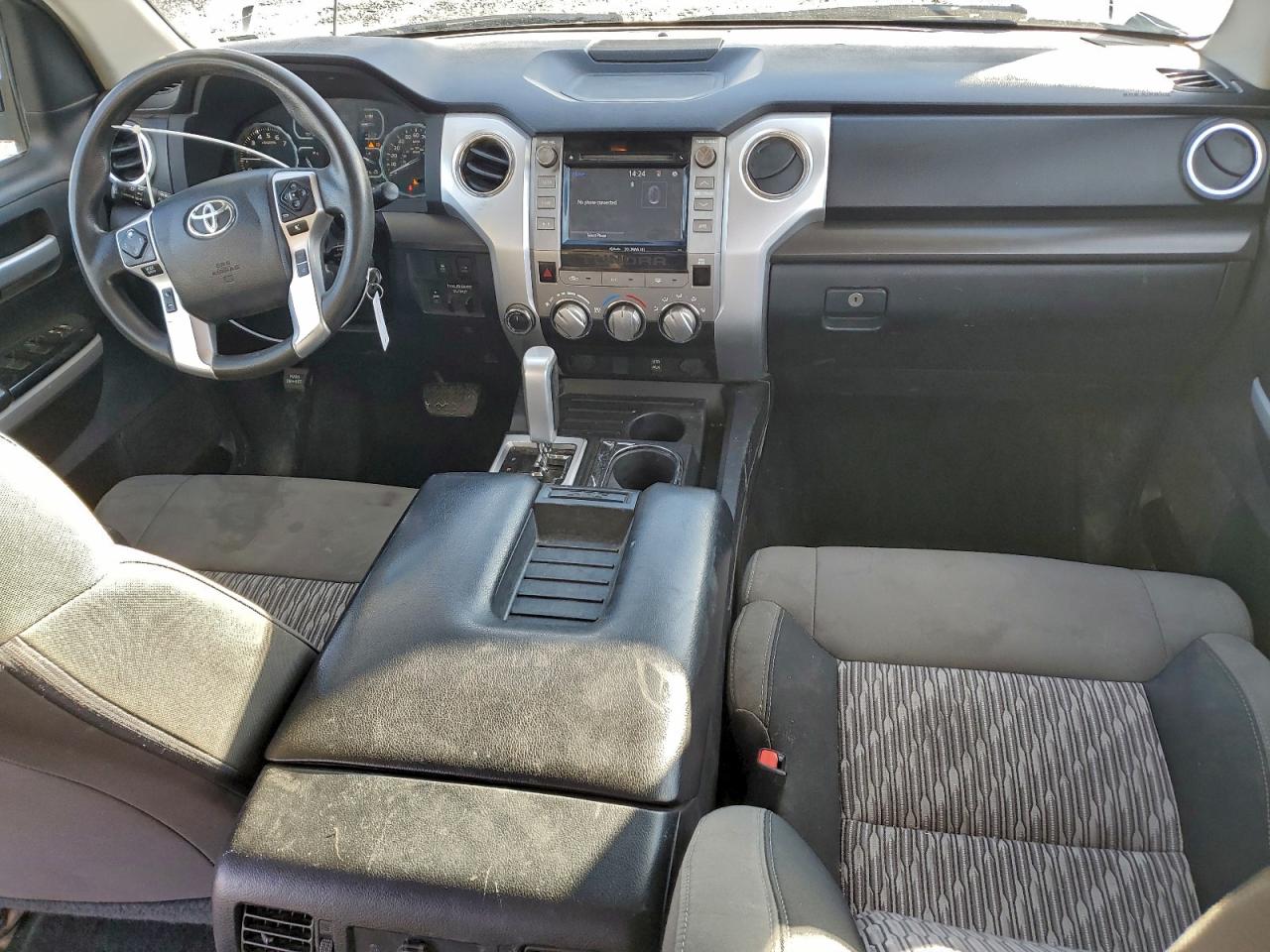 TOYOTA TUNDRA CREWMAX SR5