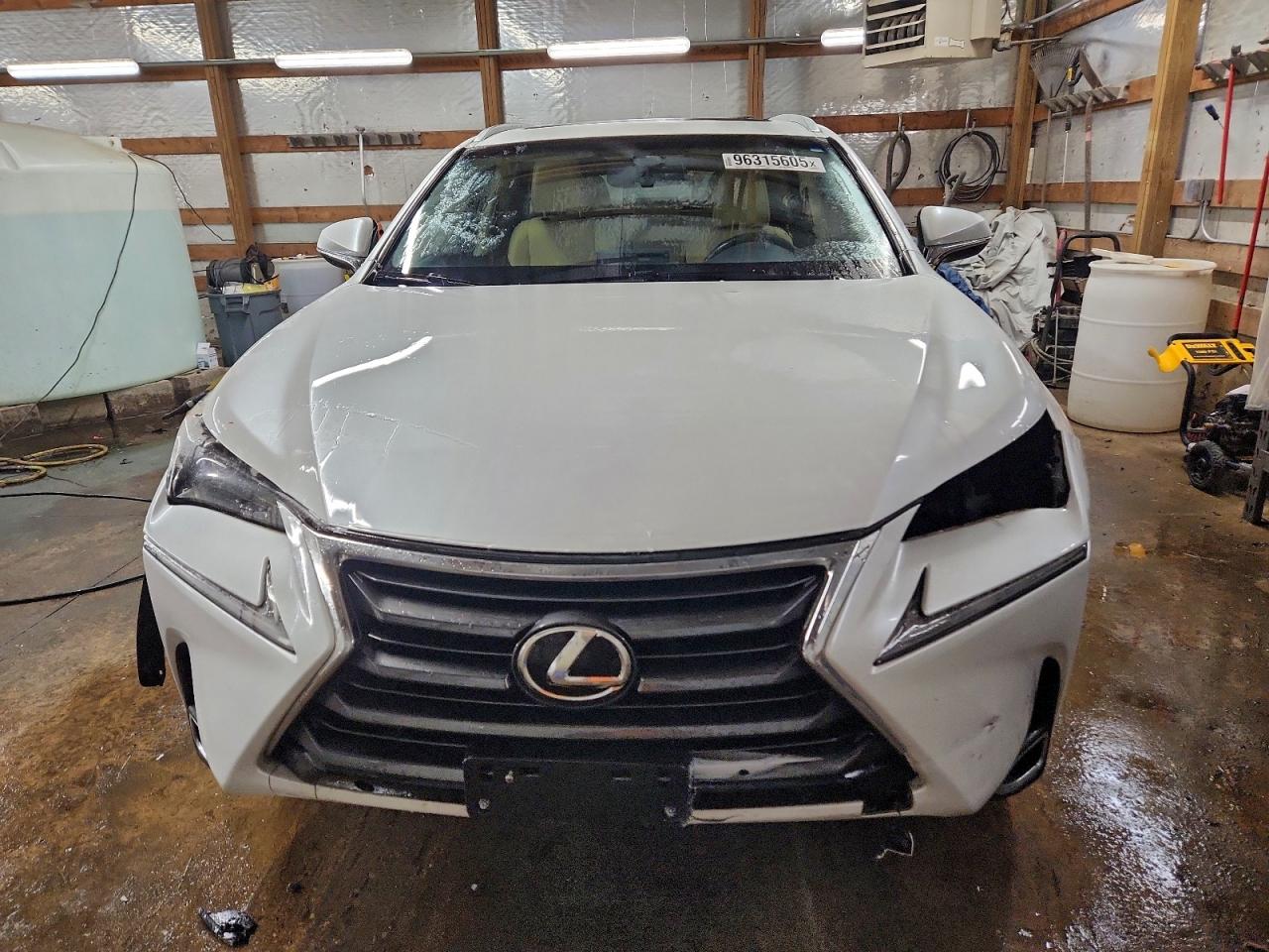 LEXUS NX 200T BASE