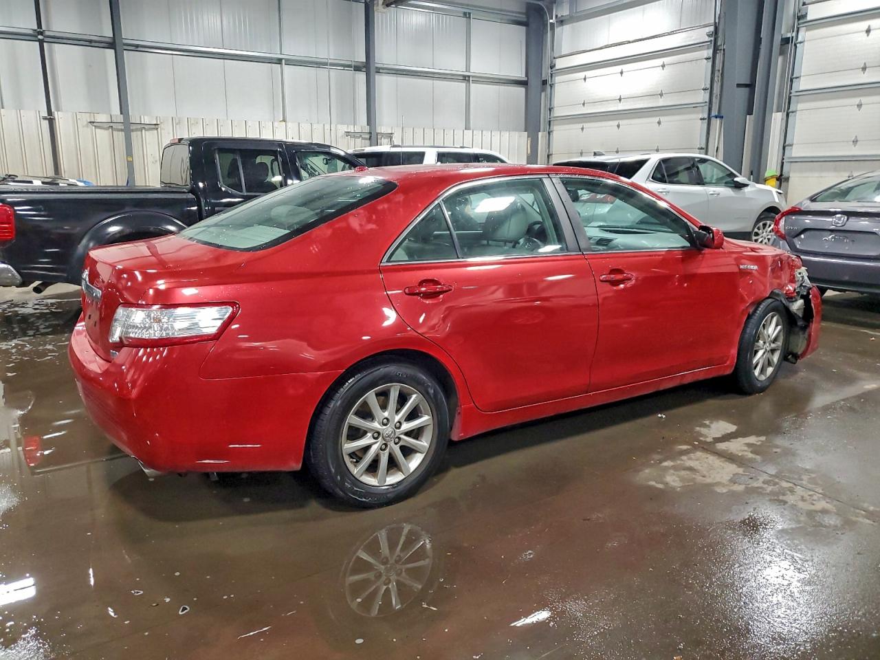 TOYOTA CAMRY HYBRID