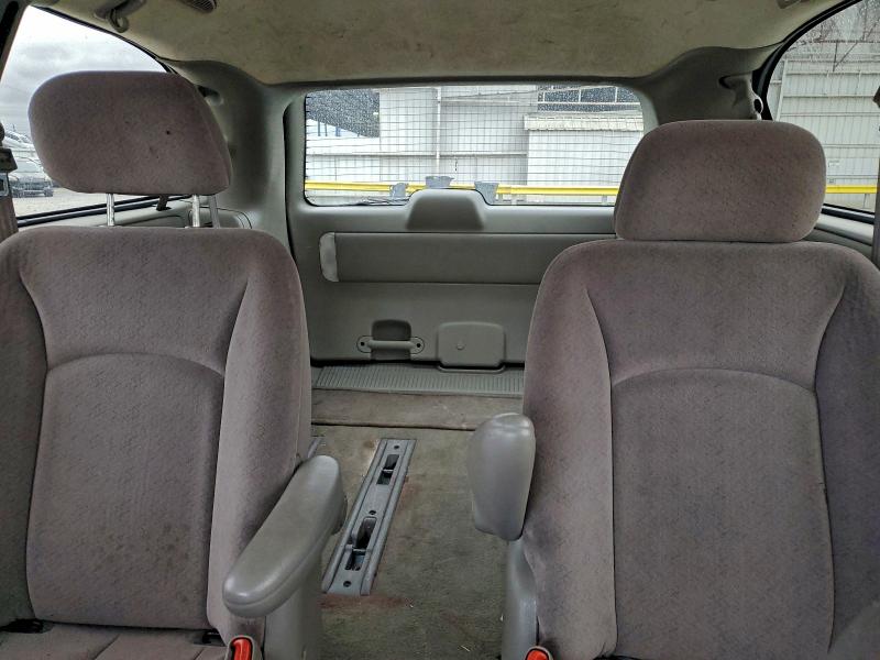 2002 DODGE GRAND CARA #3305517060