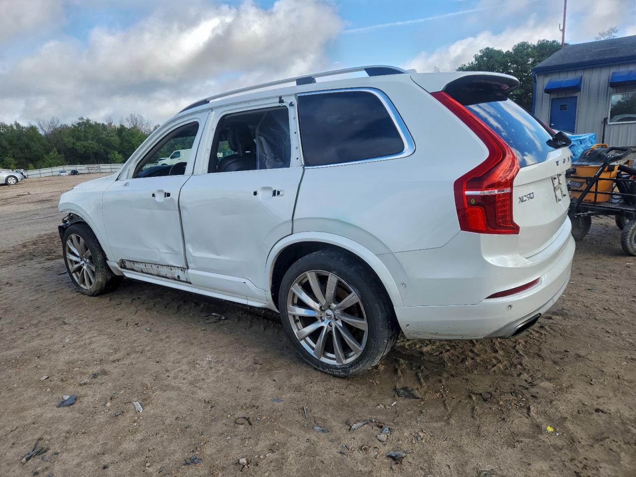 VOLVO XC90 T6