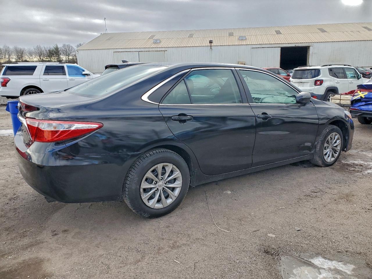 Lot #3311719259 2016 TOYOTA CAMRY LE