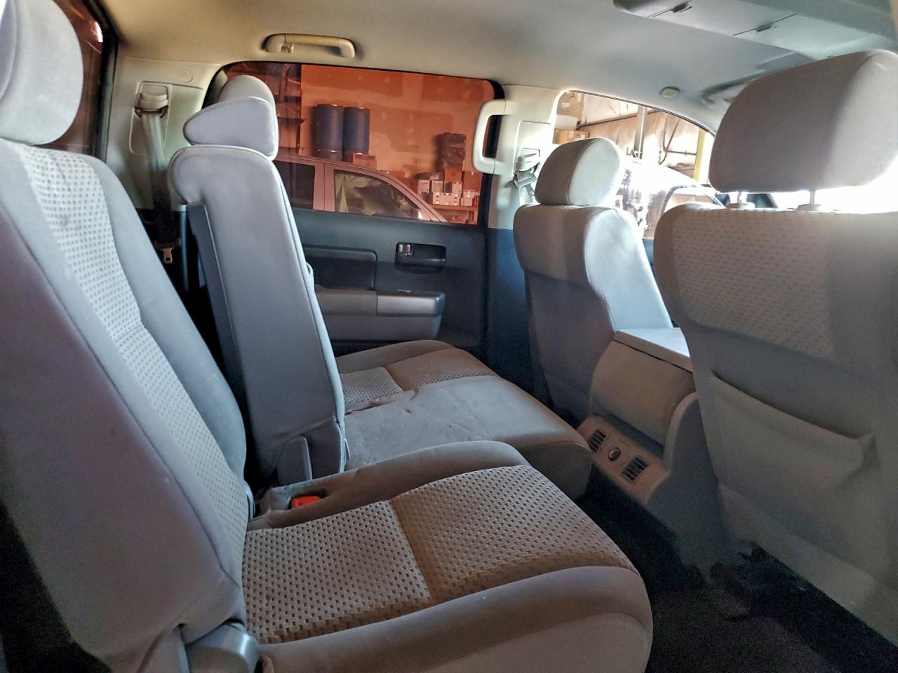 TOYOTA TUNDRA CREWMAX SR5