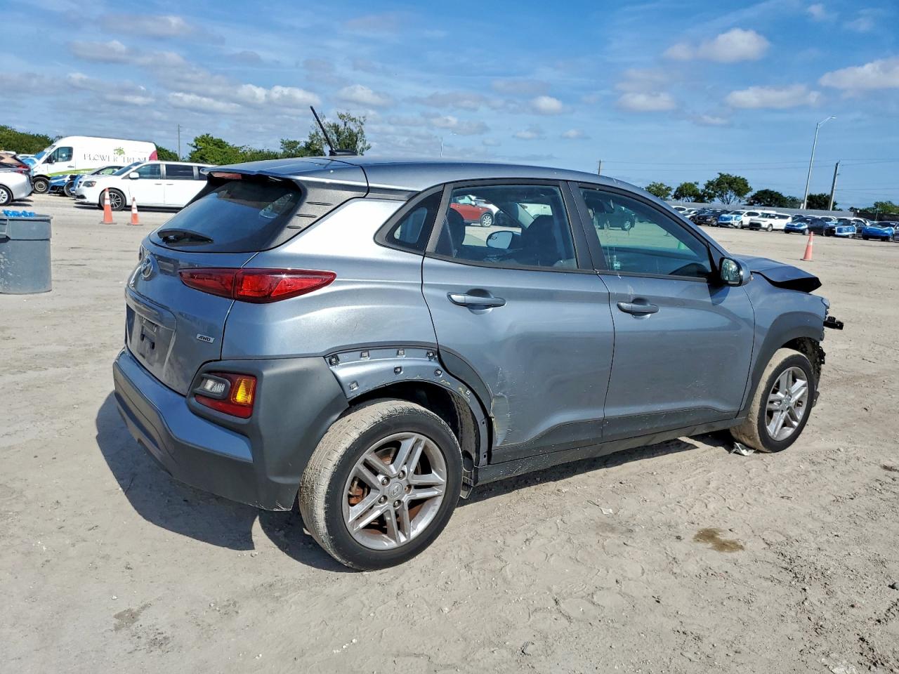 HYUNDAI KONA SE