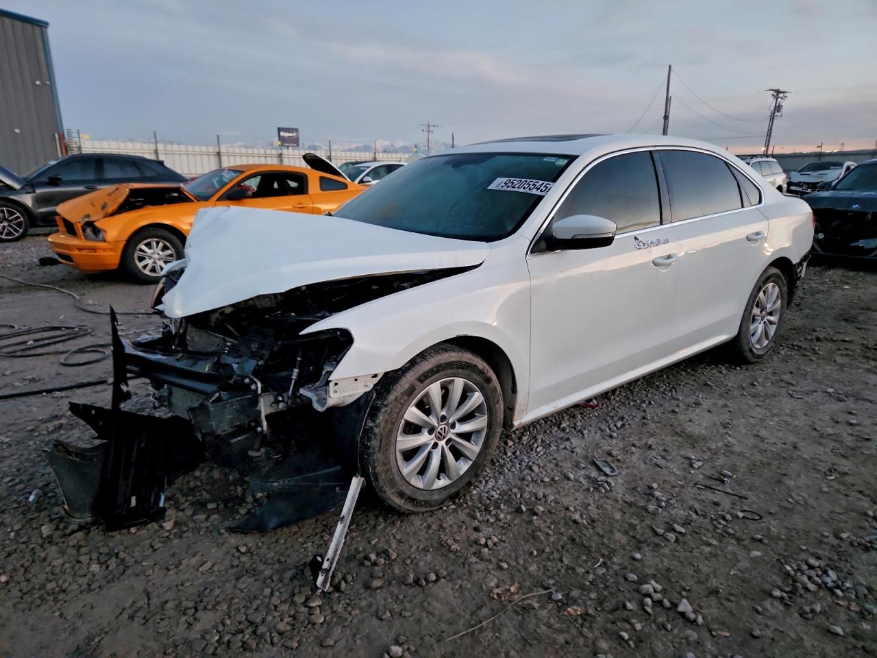 VOLKSWAGEN PASSAT SE